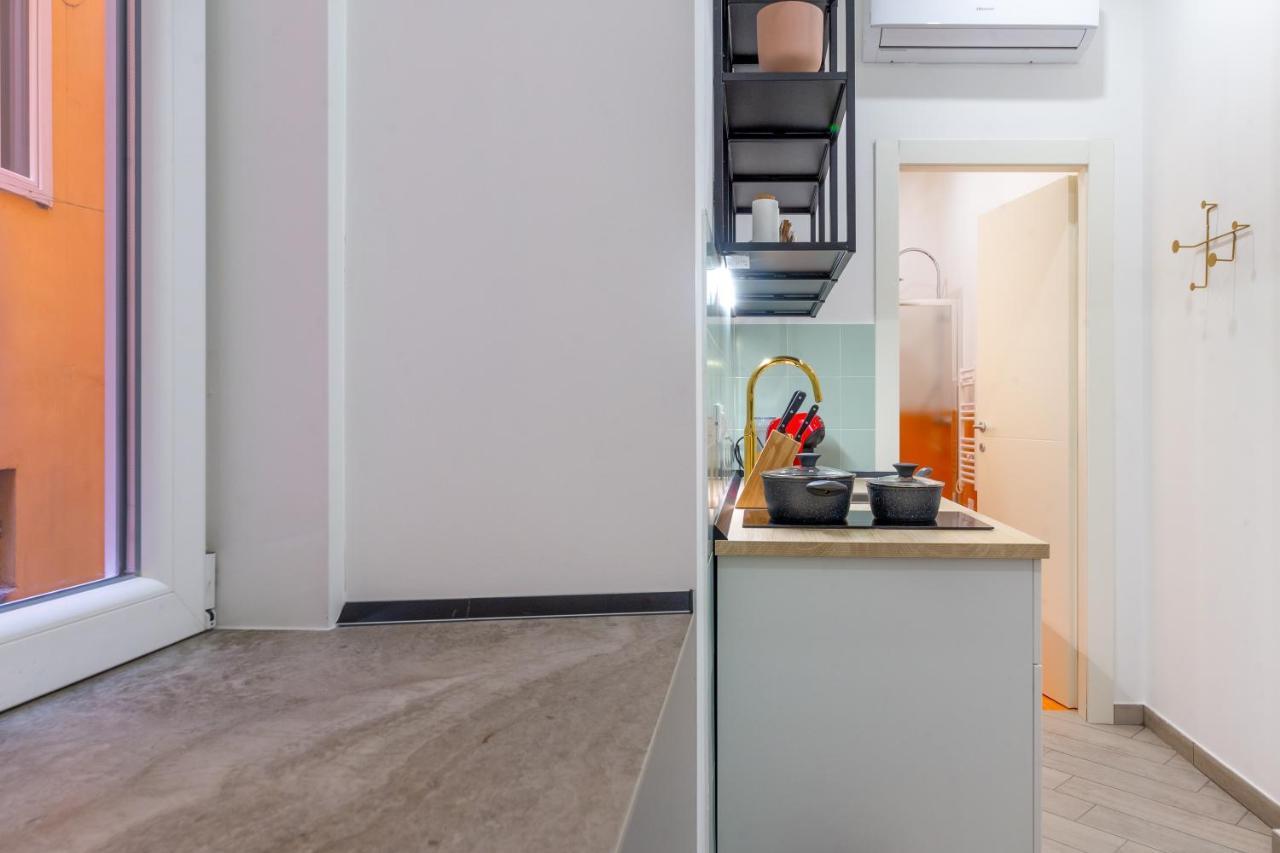 Lovely And Tiny Pied-A-Terre In The City Center Trieste Eksteriør bilde